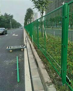 香洲道路旁边框架护栏隔离网 绿化带铁丝网围栏